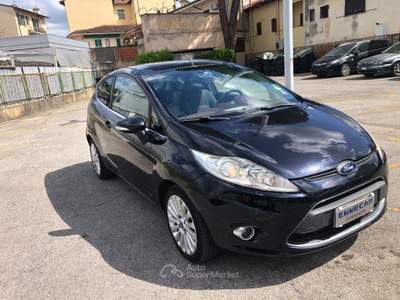 Ford Fiesta 1.6 TDCi 95CV 3 porte Tit. Nero usata Firenze