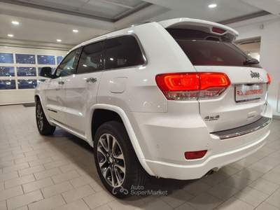 Jeep Grand Cherokee 3.0 V6 CRD 250 CV Multijet II Overland Bianco usata Mira