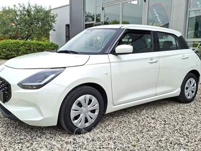 Suzuki Swift Versione Waku Bianco usata Castiglione delle Stiviere
