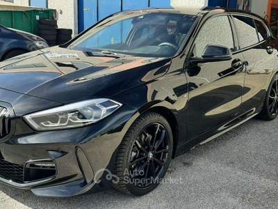 BMW Serie 1 M 118 PACK M-SPORT/TETTO PANORAMA/18"/PACK BLACK/KAMERA/ Nero usata Fano