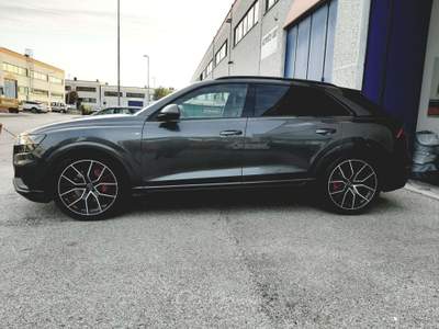 Audi Q8 286cv Grigio usata Fano