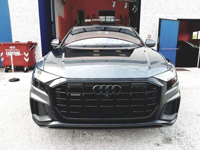 Audi Q8 286cv Grigio usata Fano