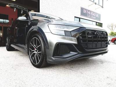 Audi Q8 286cv Grigio usata Fano