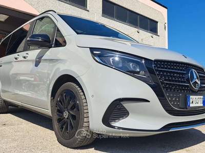 Mercedes-Benz Classe V V 250 AVANTGARDE/BLACKPACK/PANORAMA/KAMERA 360°/CERCHI 18"/APPLE CAR PLAY/MBUX EXTENDED/TOUCH PAD/TOTAL LED/PELLE/PRIVACY Grigio usata Fano