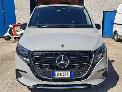 Mercedes-Benz Classe V V 250 AVANTGARDE/BLACKPACK/PANORAMA/KAMERA 360°/CERCHI 18"/APPLE CAR PLAY/MBUX EXTENDED/TOUCH PAD/TOTAL LED/PELLE/PRIVACY Grigio usata Fano