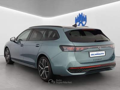 Volkswagen Passat 2.0 TSI DSG 4MOTION R-LINE 265CV *360+TETTO+MATRIX* ONLY PROMO Verde usata Cologno Monzese