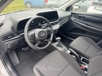 Hyundai i20 1.0cc T-GDI 90cv DCT Connectline Argento usata Pozzuoli