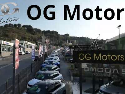 Jeep Avenger 1.2cc 100cv DCT MHEV Altitude Bianco usata Pozzuoli