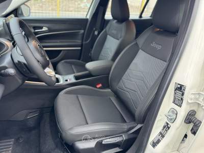 Jeep Avenger 1.2cc 100cv DCT MHEV Altitude Bianco usata Pozzuoli