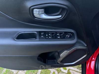 Jeep Renegade 1.0cc TURBO 120cv LONGITUDE GPL Rosso usata Pozzuoli