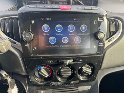 Lancia Ypsilon 1.0cc 70cv S&S Hybrid Gold Grigio usata Pozzuoli