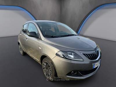Lancia Ypsilon 1.0cc 70cv S&S Hybrid Gold Grigio usata Pozzuoli