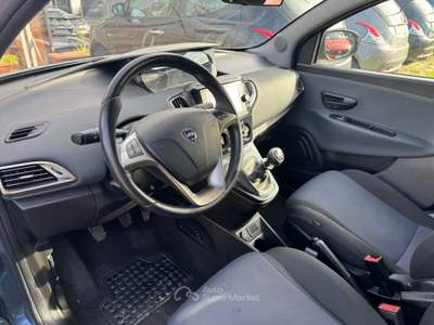 Lancia Ypsilon 1.0cc 70cv S&S Hybrid Gold Blu/Azzurro usata Pozzuoli