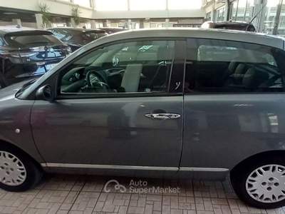 Lancia Ypsilon 1.3 MJT 75 CV Argento Grigio usata Torino