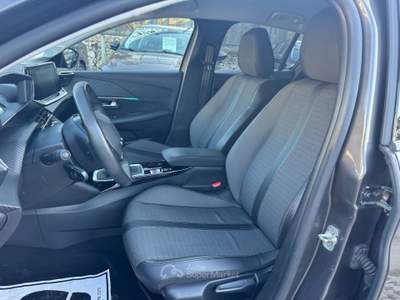 Peugeot 208 1.2ccPureTech 100cv S&S Allure Grigio usata Pozzuoli