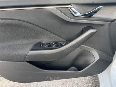Skoda Kamiq 1.5cc TSI ACT 150cv DSG Aut. Style Bianco usata Pozzuoli
