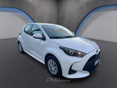 Toyota Yaris 1.5cc HEV Full Hybrid 116cv Active Bianco usata Pozzuoli