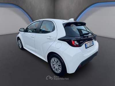 Toyota Yaris 1.5cc HEV Full Hybrid 116cv Active Bianco usata Pozzuoli