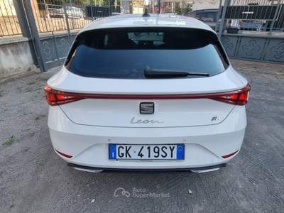 Seat Leon 2.0 TDI 150 CV DSG FR Bianco usata Gragnano