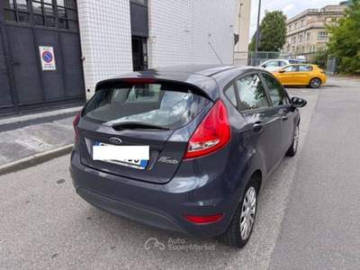 Ford Fiesta 1.2  BENZINA  5  PORTE  !!! Grigio usata Milano