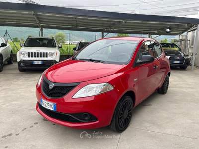 Lancia Ypsilon Ypsilon 1.2 Ecochic GPL Rosso usata Sassano
