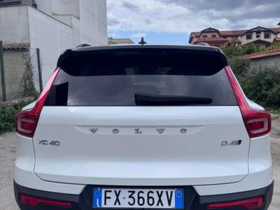 Volvo XC40 Unico proprietario non fumatore usata Carinaro