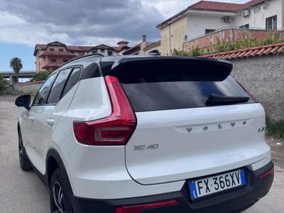 Volvo XC40 Unico proprietario non fumatore usata Carinaro