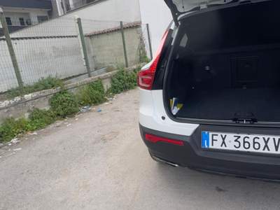 Volvo XC40 Unico proprietario non fumatore usata Carinaro