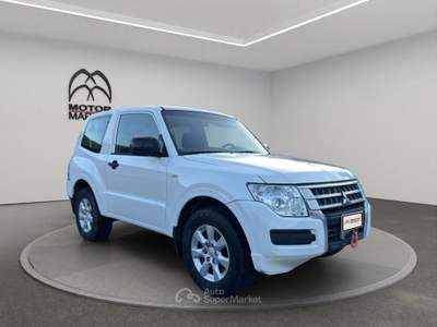 Mitsubishi Pajero 3.2 100th Auto Bianco usata Roma