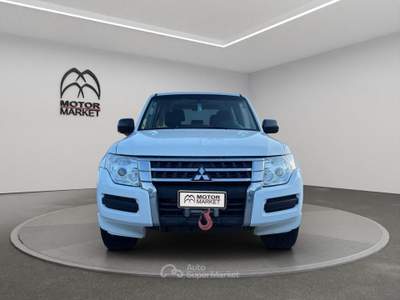 Mitsubishi Pajero 3.2 100th Auto Bianco usata Roma