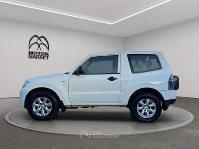 Mitsubishi Pajero 3.2 100th Auto Bianco usata Roma