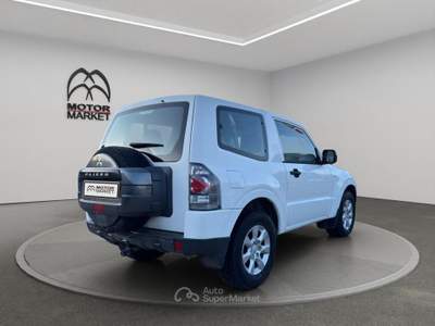 Mitsubishi Pajero 3.2 100th Auto Bianco usata Roma