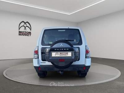 Mitsubishi Pajero 3.2 100th Auto Bianco usata Roma