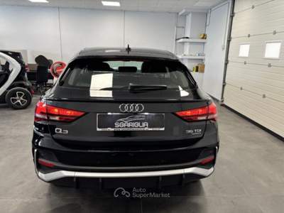 Audi Q3 SPB Sportback 4x4 Quattro S Line S Tronic 35 TDI Nero usata Qualiano