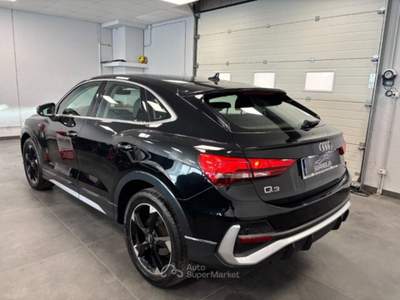Audi Q3 SPB Sportback 4x4 Quattro S Line S Tronic 35 TDI Nero usata Qualiano