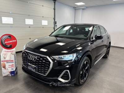 Audi Q3 SPB Sportback 4x4 Quattro S Line S Tronic 35 TDI Nero usata Qualiano