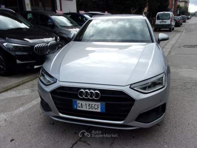 Audi A4 Avant 30 TDI/136 CV S tronic Business Advanced Argento usata Montecatini-Terme