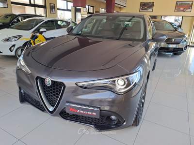 Alfa Romeo Stelvio Alfa Romeo Stelvio 2.2TurboD 190cv Q4 Executive 2021 Grigio usata Ceglie Messapica