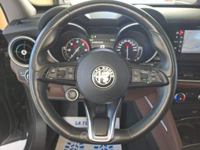 Alfa Romeo Stelvio Alfa Romeo Stelvio 2.2TurboD 190cv Q4 Executive 2021 Grigio usata Ceglie Messapica