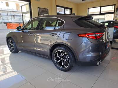 Alfa Romeo Stelvio Alfa Romeo Stelvio 2.2TurboD 190cv Q4 Executive 2021 Grigio usata Ceglie Messapica