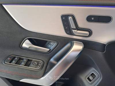 Mercedes-Benz CLA Mercedes CLA 220d 4Matic Shooting brake Premium AMG 2021 Grigio usata Ceglie Messapica