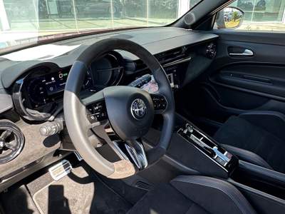 Alfa Romeo Junior BEV Speciale - possibilità noleggio no scoring Rosso usata Gela