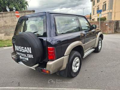 Nissan Patrol GR SE Blu/Azzurro usata Calci