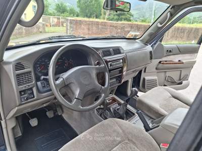 Nissan Patrol GR SE Blu/Azzurro usata Calci