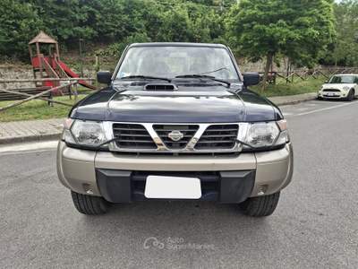 Nissan Patrol GR SE Blu/Azzurro usata Calci