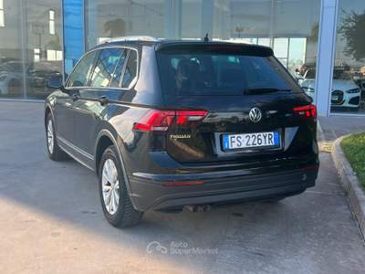 Volkswagen Tiguan SCR DSG Business BlueMotion Technology Nero usata Gela
