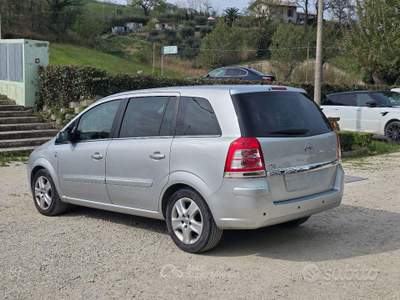 Opel Zafira 1.7 DIESEL OK NEOPATENTATI usata Sassofeltrio