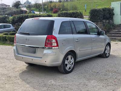 Opel Zafira 1.7 DIESEL OK NEOPATENTATI usata Sassofeltrio
