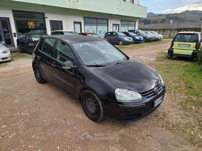 Volkswagen Golf VW GOLF 5 1.9 TDI 105.CV OK NEOPATENTATI usata Sassofeltrio