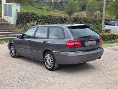Volvo V40 1.9D DIESEL ASI OK NEOPATENTATI usata Sassofeltrio